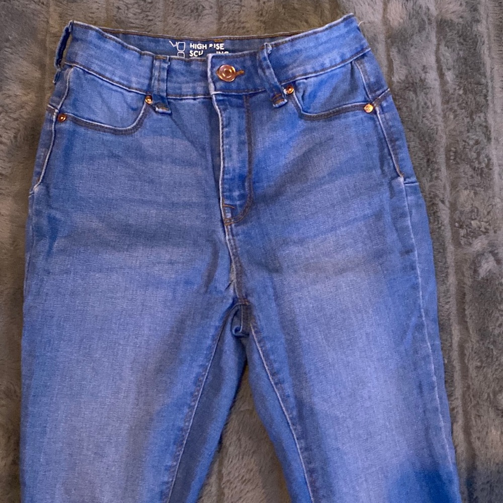 NOBO size 3 blue skinny jeans. Have been worn a few times but zero damage.